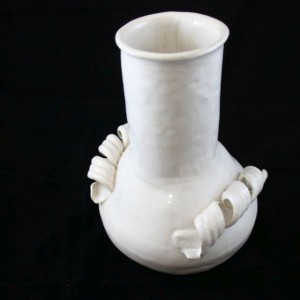 Creamy-vase-2